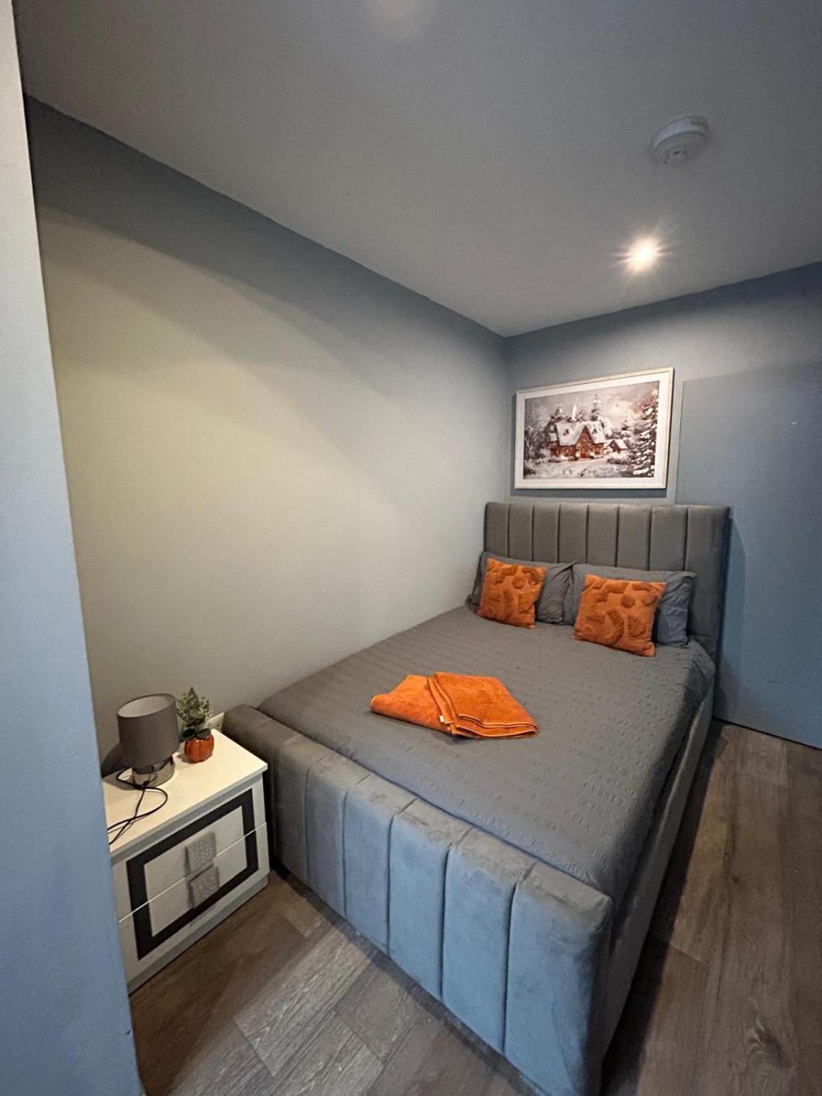 2 Bedroom Flat In Euston 2 Mins Away From Station, No Lift London Exteriör bild
