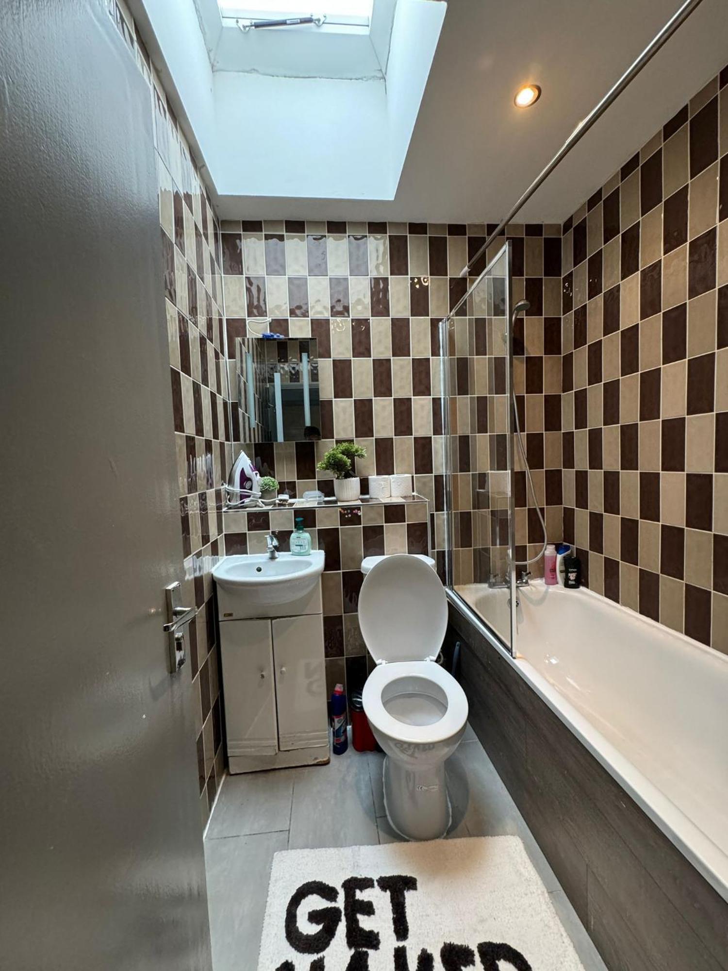 2 Bedroom Flat In Euston 2 Mins Away From Station, No Lift London Exteriör bild